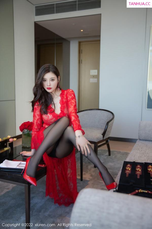 杨晨晨 sugar小甜心CC [XiuRen]高清写真图 2022.01.26 No.4516 杨晨晨Yome第34张图片